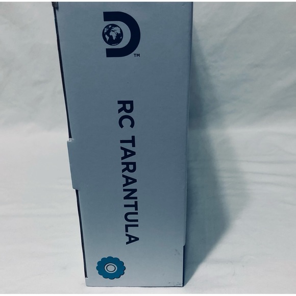 Discovery RC Tarántula with LED Infrared Controlled Technology. Ages 8 plus - Picture 5 of 5